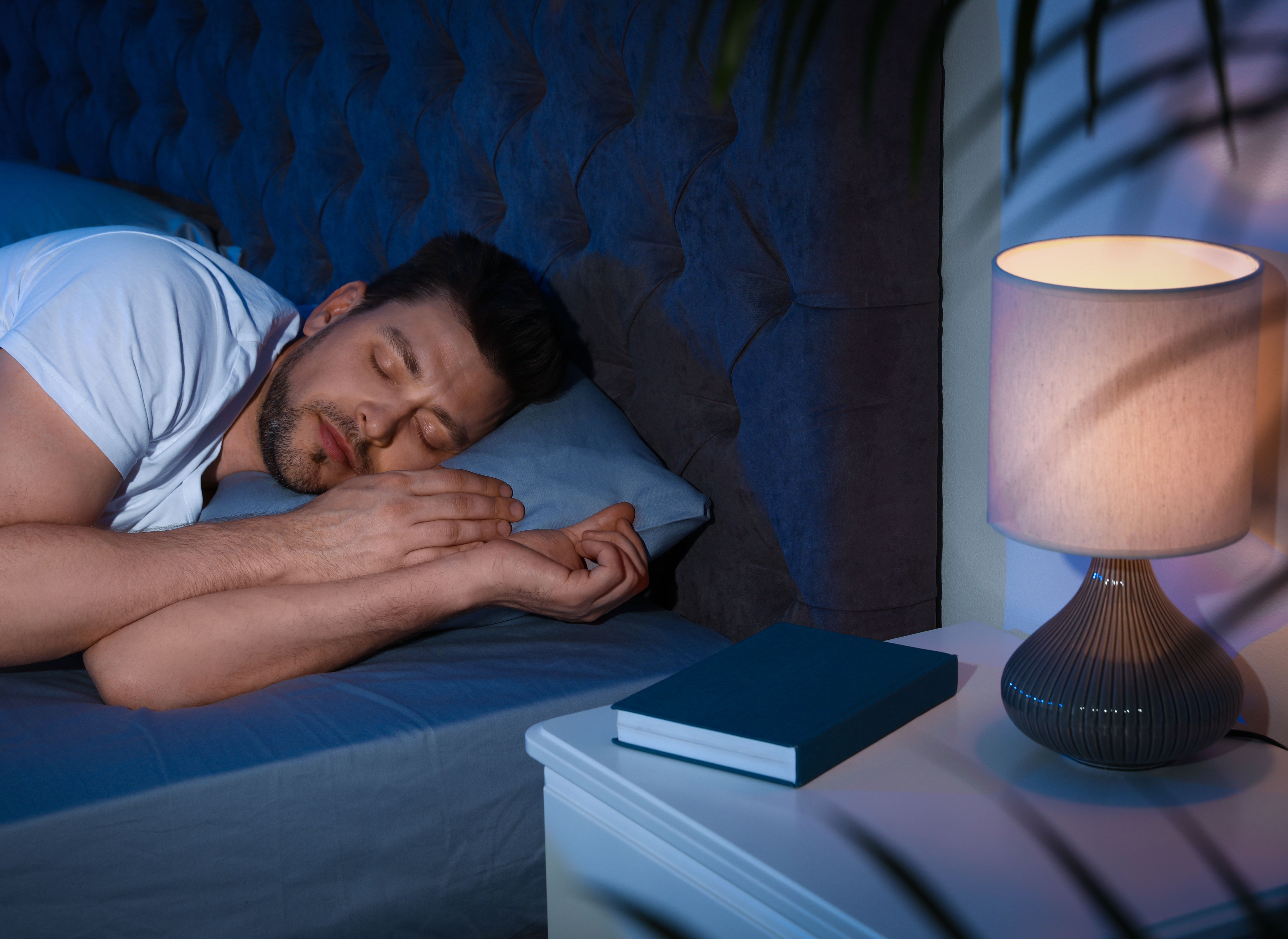 8 formas naturales de cambiar tu estilo de vida durmiendo mejor